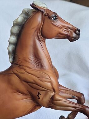 Breyer Stingray Traditional Model